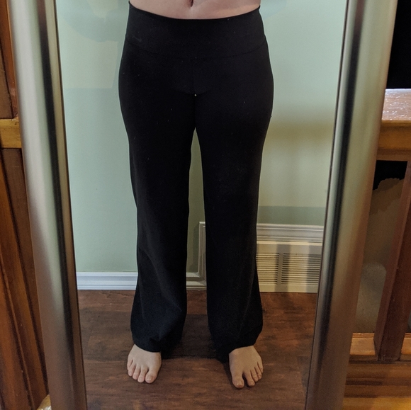 LONG Nike wide leg yoga pant - Picture 6 of 8